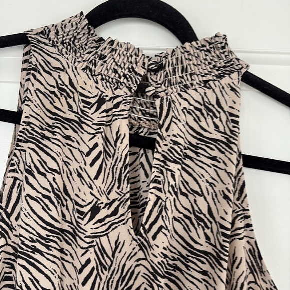 Veronica M Zebra Print high neck dress - Picture 7 of 8